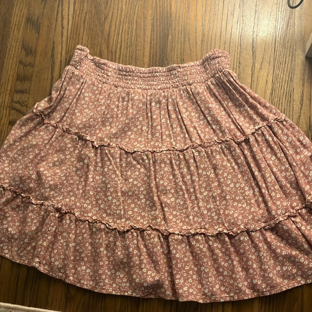pink skirt